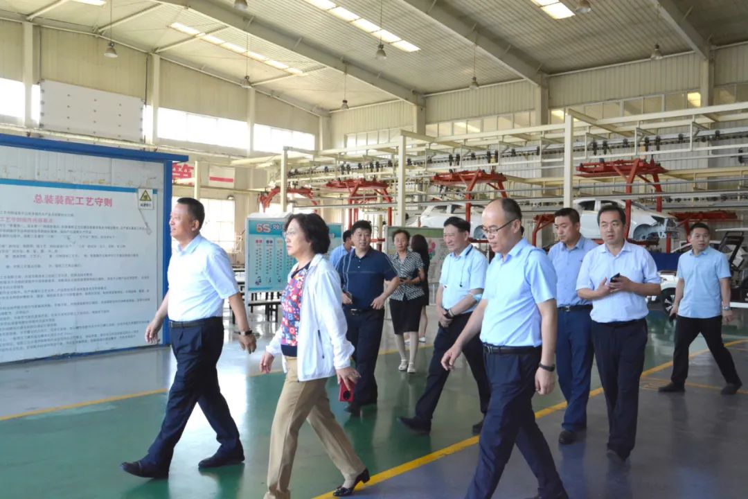 呂梁市委常委、副市長(zhǎng)劉晉萍一行 蒞臨躍迪集團(tuán)考察調(diào)研