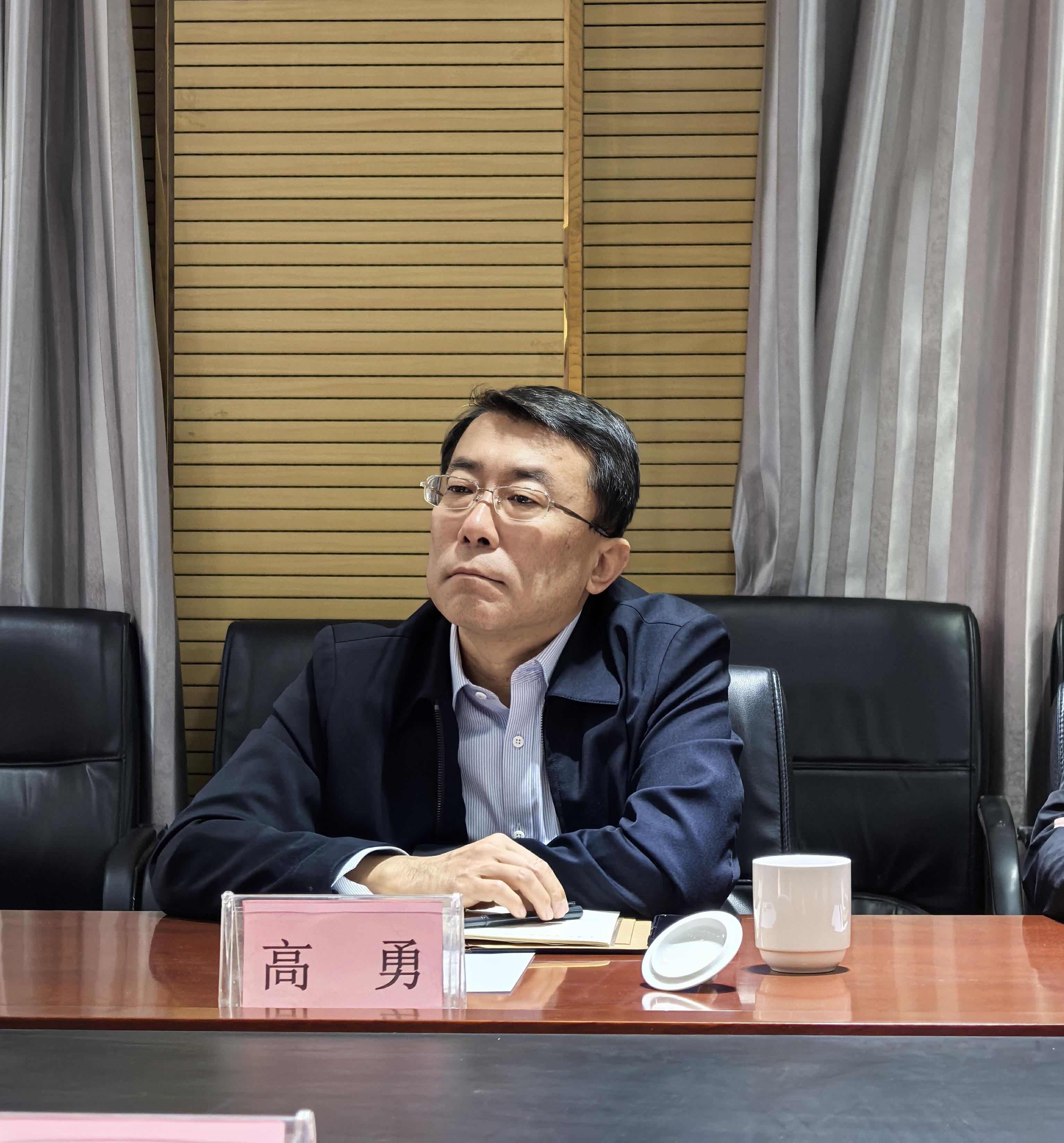 河北省商務(wù)廳副廳長任會君?一行到躍迪集團調(diào)研
