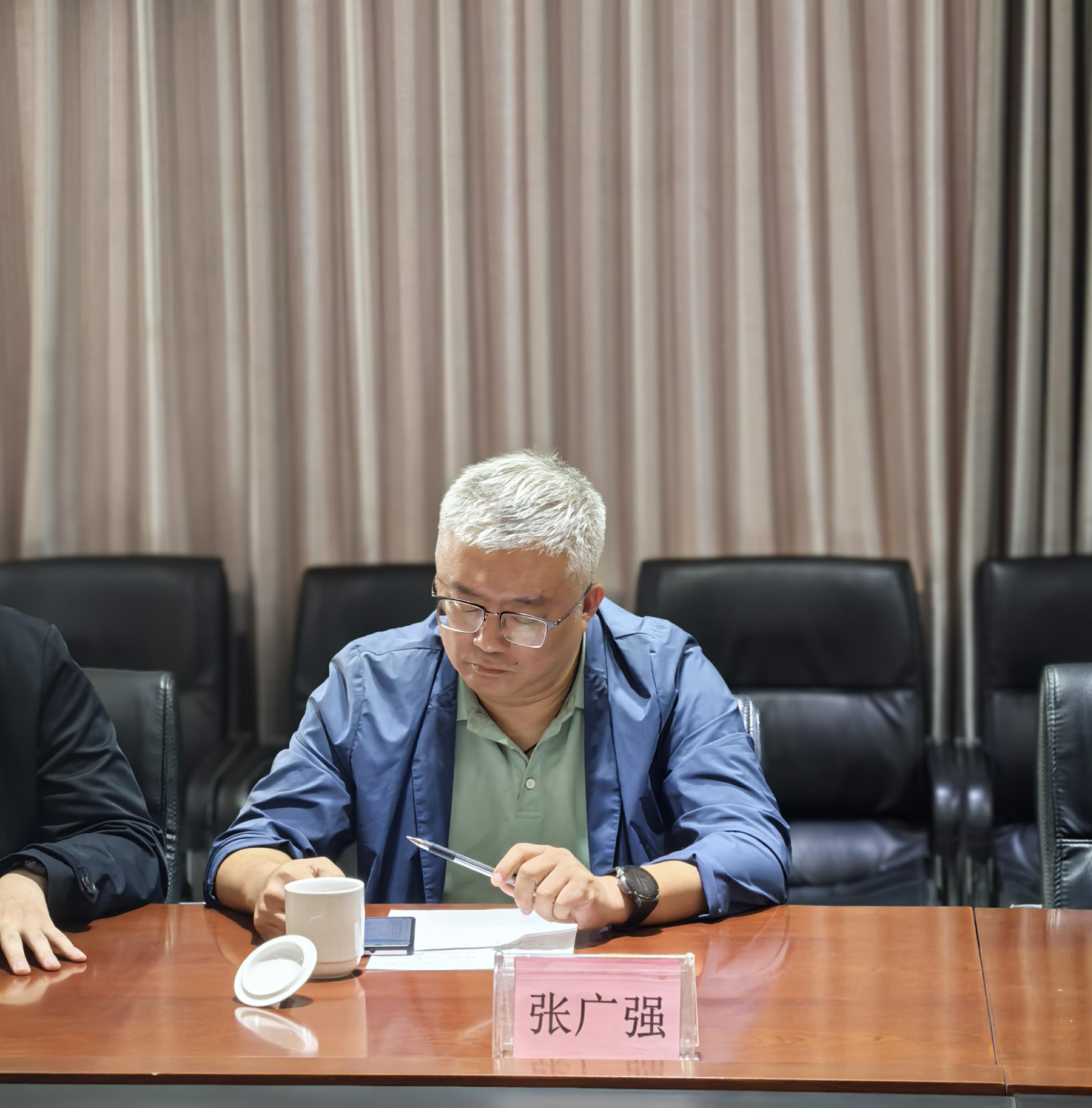 河北省商務(wù)廳副廳長任會君?一行到躍迪集團調(diào)研